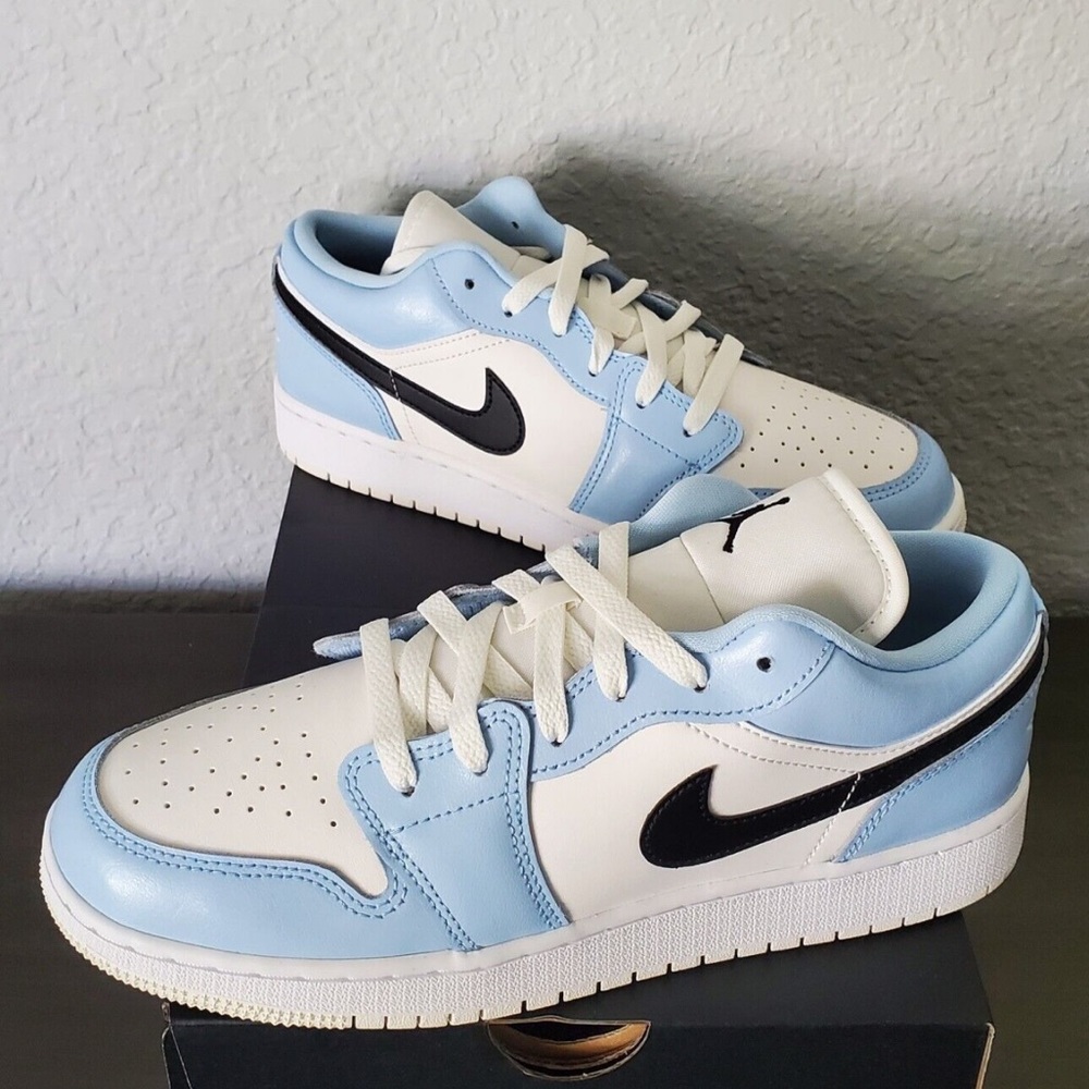 Air Jordan GS low ice blue